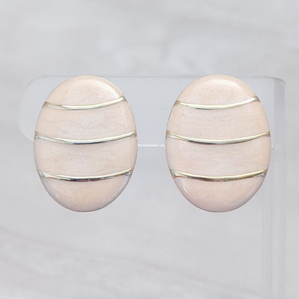Vintage Clip On Earrings Beige with Pink-ish Undertones Enamel & Gold Tone Oval